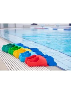 Zoggs Ultra Short Blade Fins 12 Zoggs Ultra Short Blade Fins -Outlet Swim Goggles Pro Store zoggs ultra short blade fins 465208